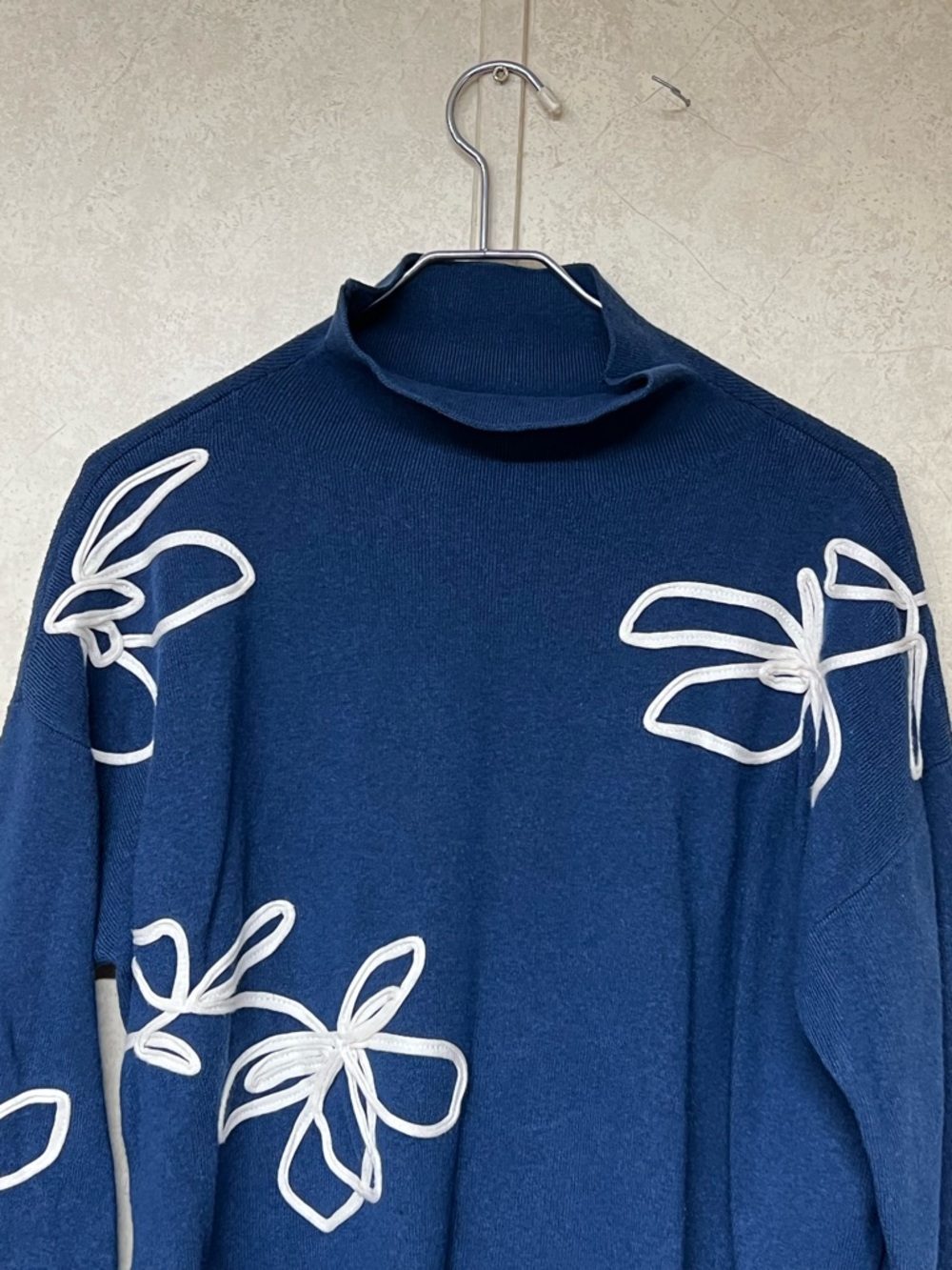 Chico's navy mock neck white floral embroidered long sleeve sweater - Picture 4 of 11